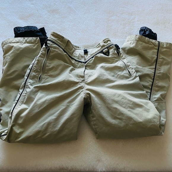Obermeyer Other - Obermeyer ski pants junior size 12.